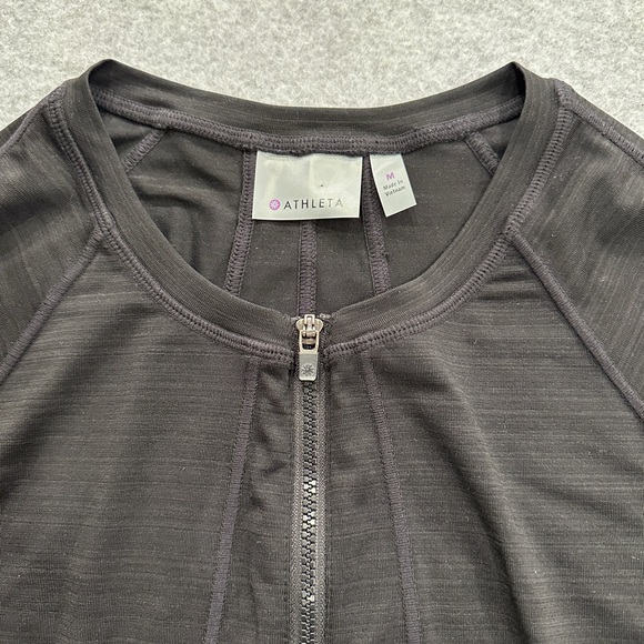 Athleta long sleeve quarter zip - Picture 2 of 5